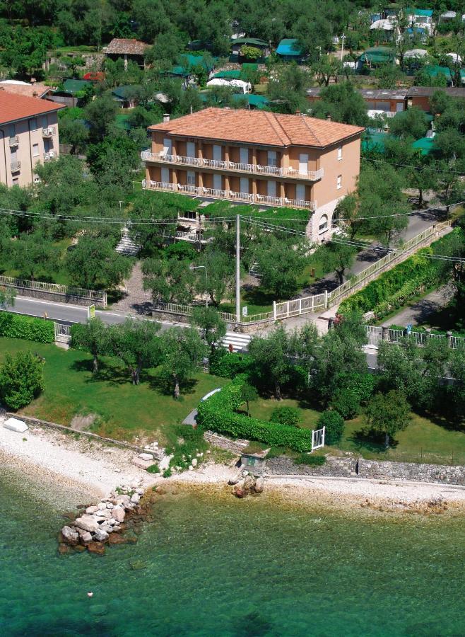 Hotel San Faustino Тори дел Бенако Екстериор снимка