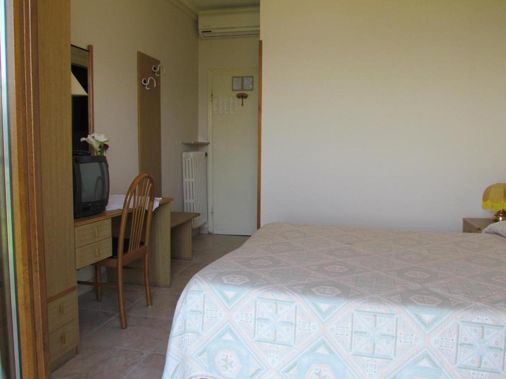 Hotel San Faustino Тори дел Бенако Стая снимка